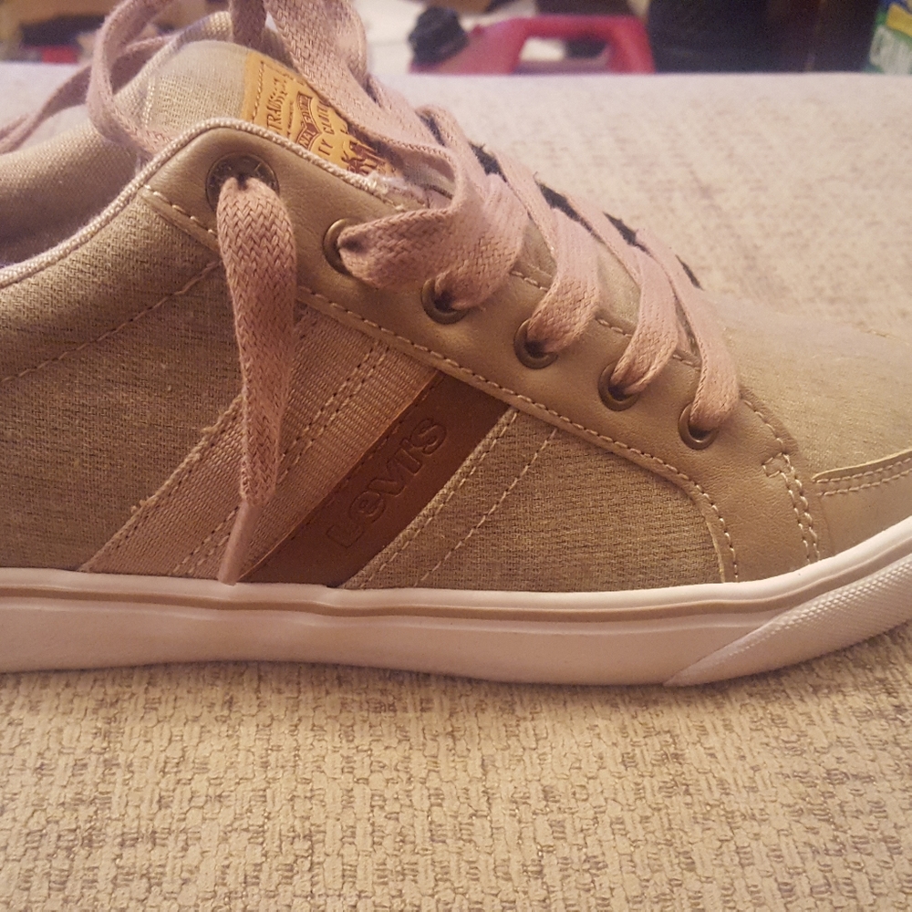 Levi's shoes